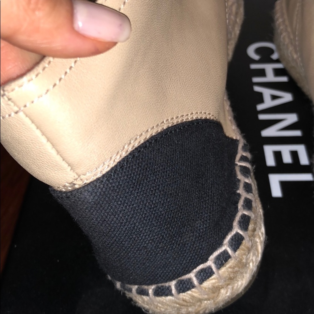 CHANEL Beige and Black Espadrilles - Picture 4 of 6